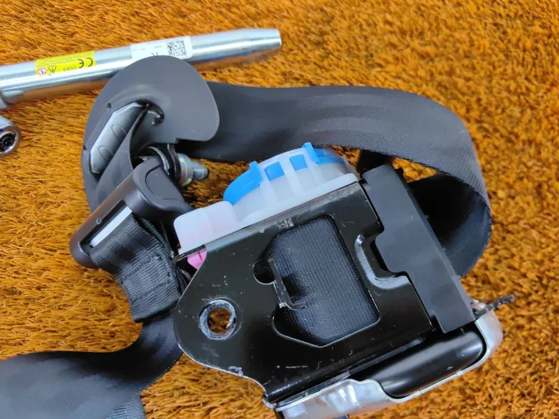 Ремень безопасности