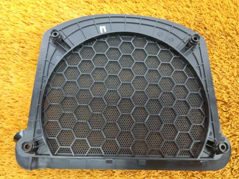 Крышка динамика