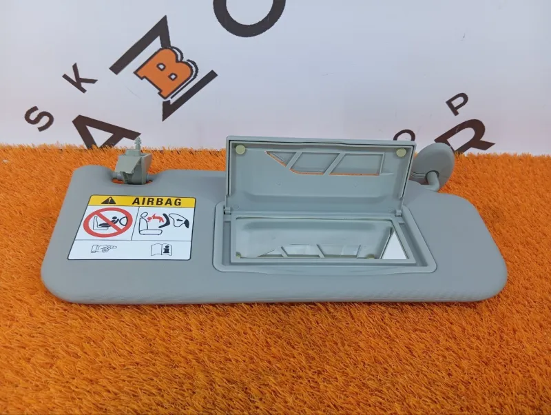 Козырек солнцезащитный