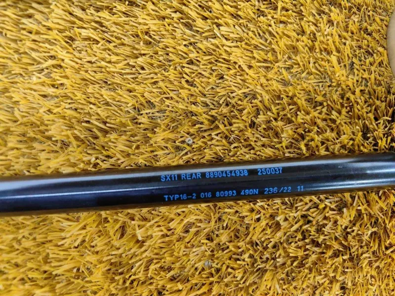 Амортизатор крышки багажника