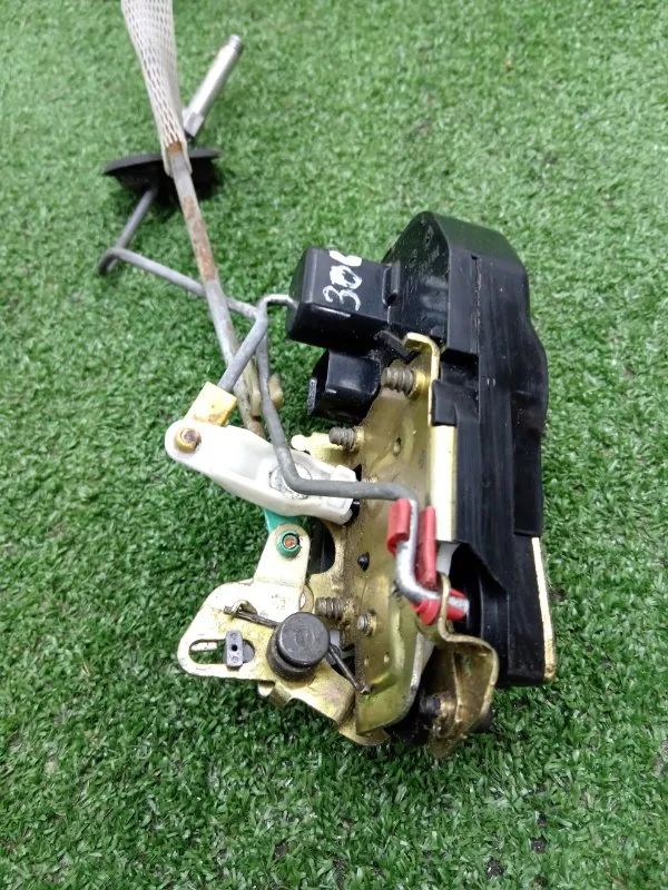 Замок двери