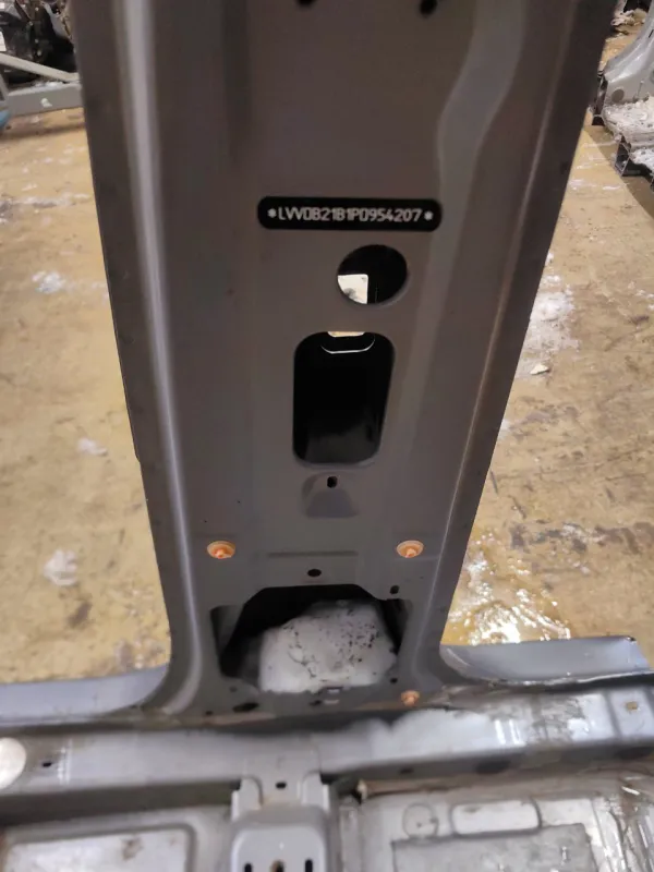 Порог с центральной стойкой Chery Tiggo 4 PRO 2023 502000843AAADYJ SQRE4G15C, правый