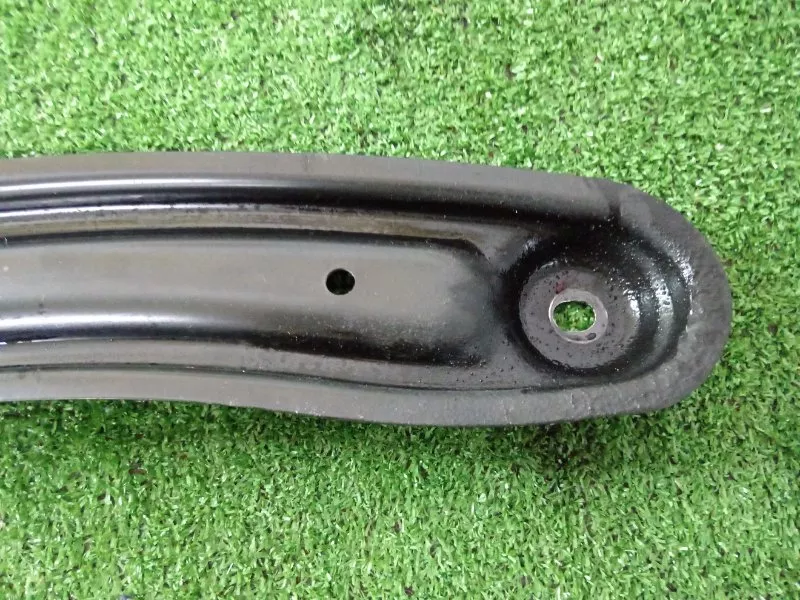 Крепление глушителя