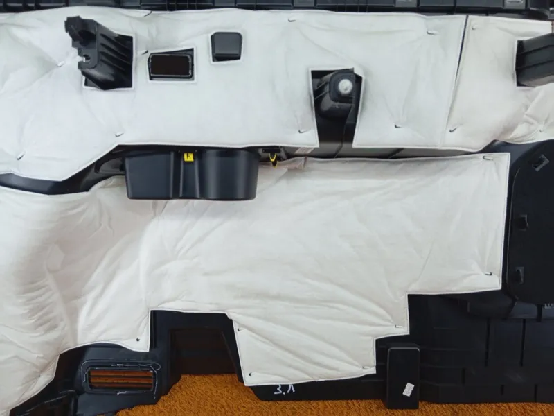 Обшивка багажника