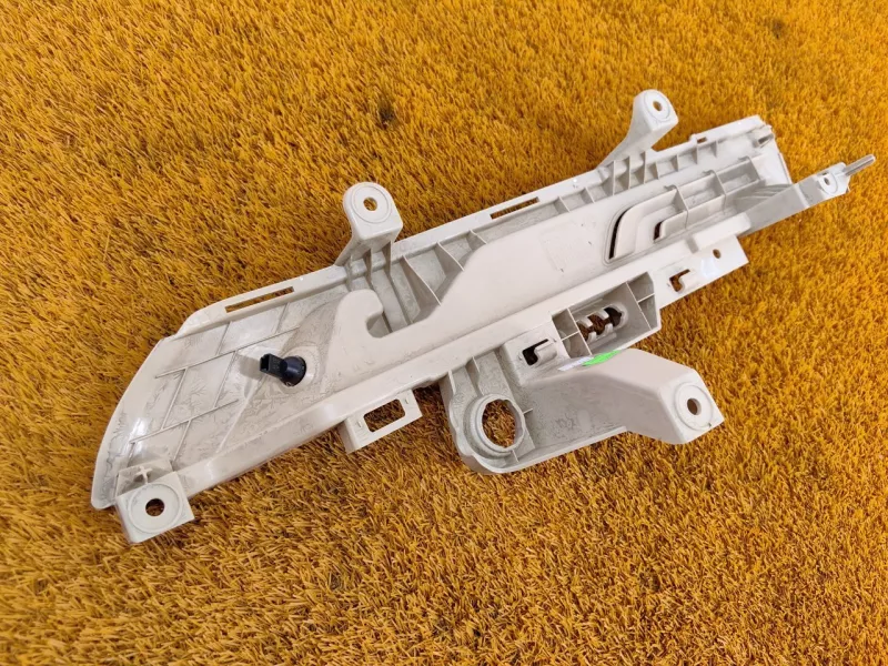 Обшивка багажника