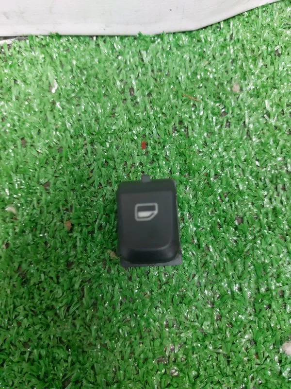 Кнопка стеклоподъемника