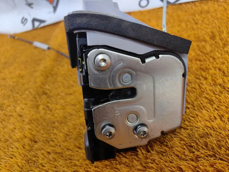 Замок двери