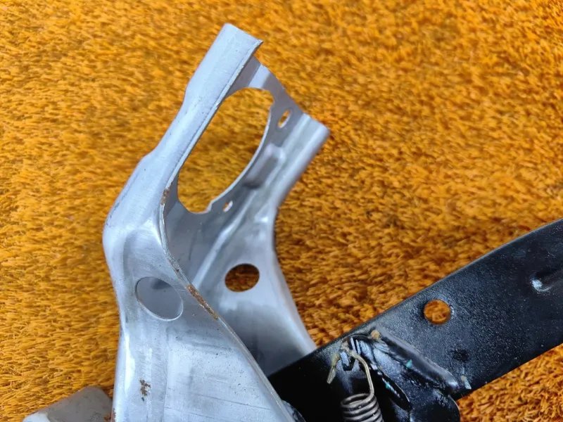 Педаль тормоза