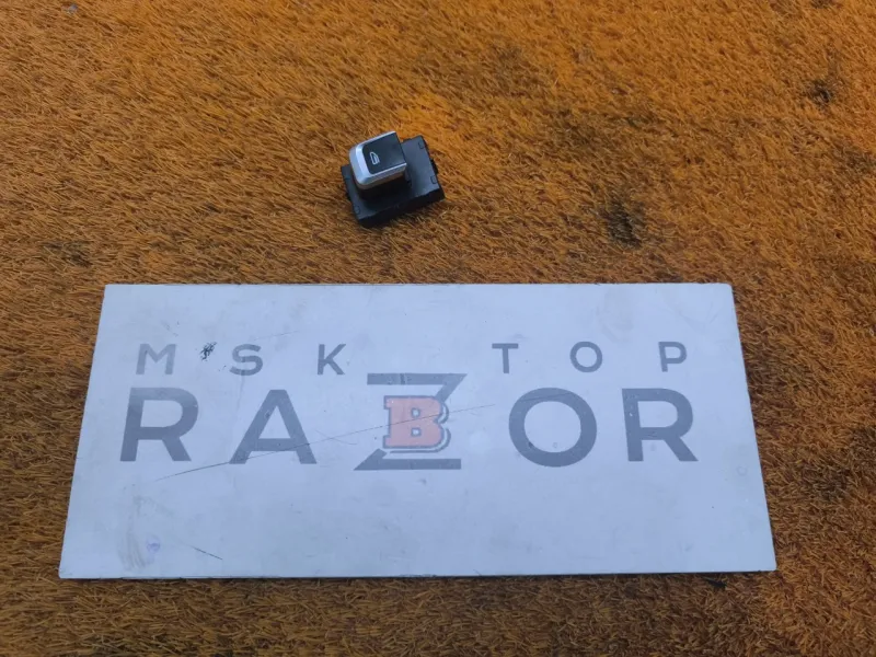 Кнопка стеклоподъемника