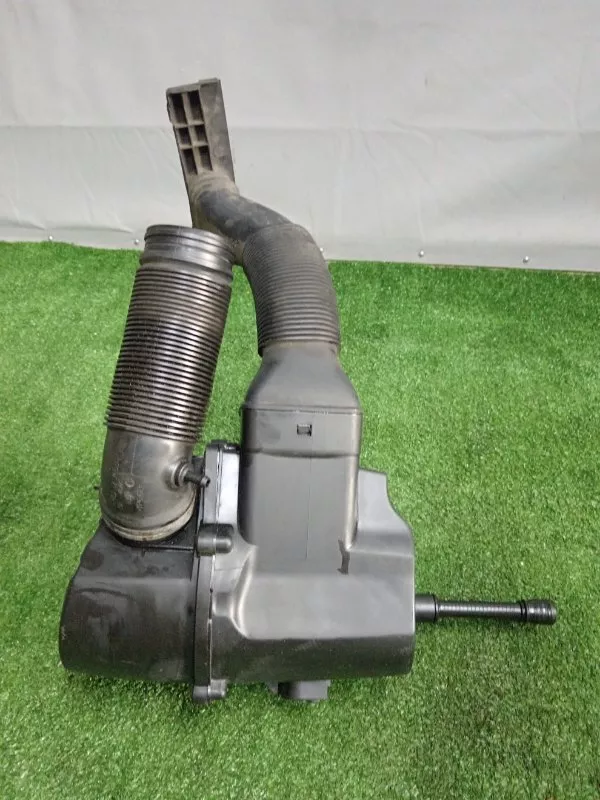 Фильтр воздушный двигателя