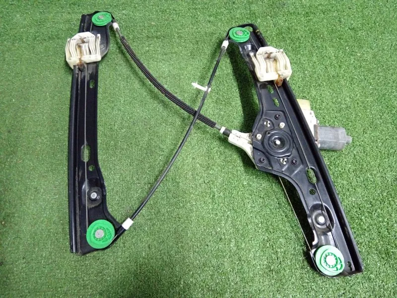 Стеклоподъемник BMW 3-Series 2005 51337140588 E90, передний правый