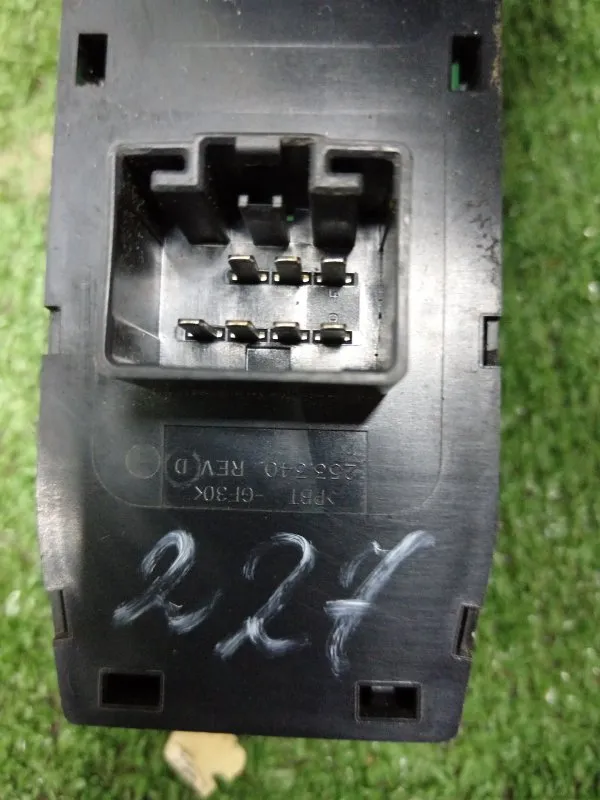 Блок управления стеклоподъемниками