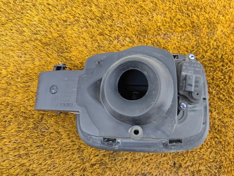 Лючок Бензобака