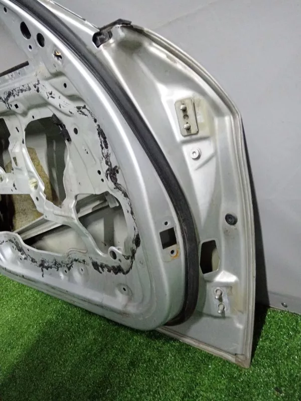 Дверь BMW 3-Series 2006 41007203643 E90, передняя левая