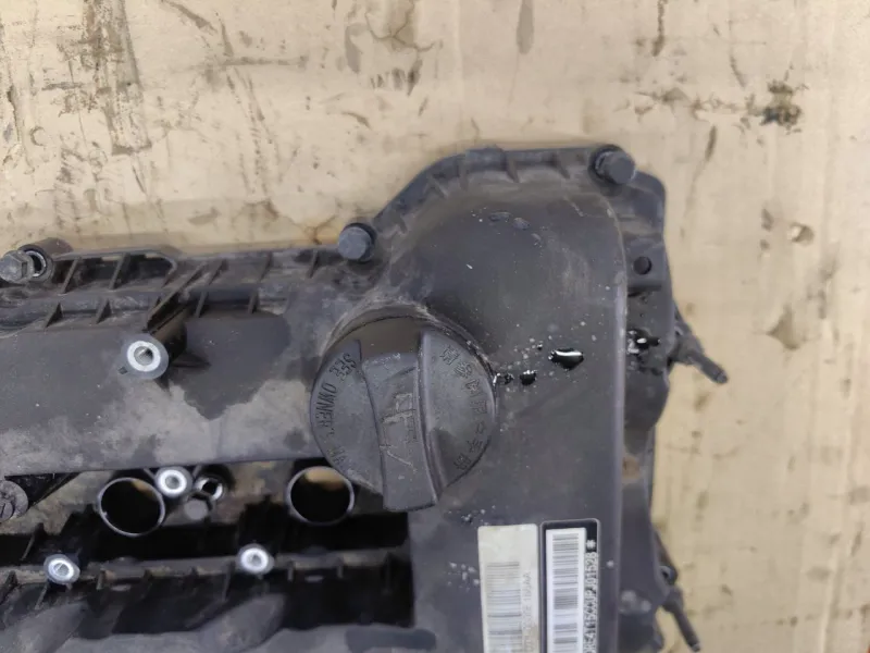 Клапанная крышка