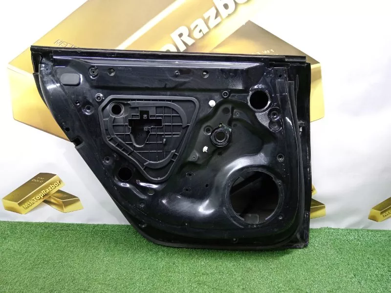 Дверь Audi A4 2009 8K9833051D B8, задняя левая