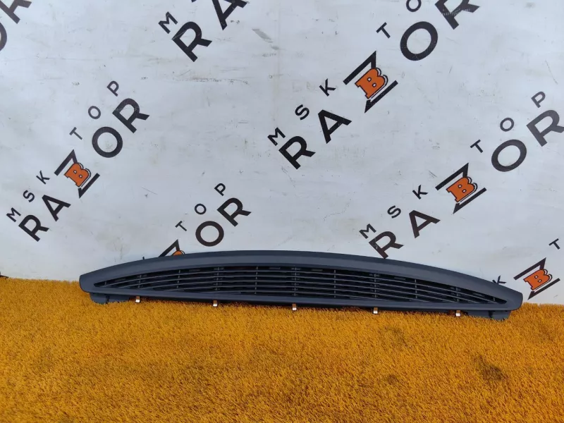 Решетка вентиляционная