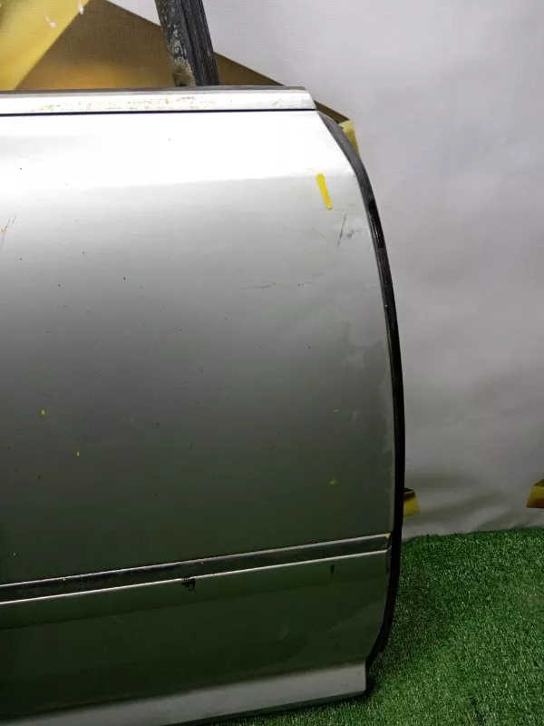 Дверь Audi A8 2004 4E0833052C D3, задняя правая