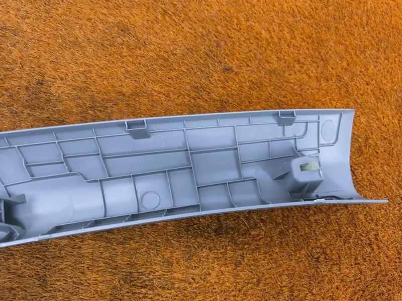 Накладка на стойку кузова