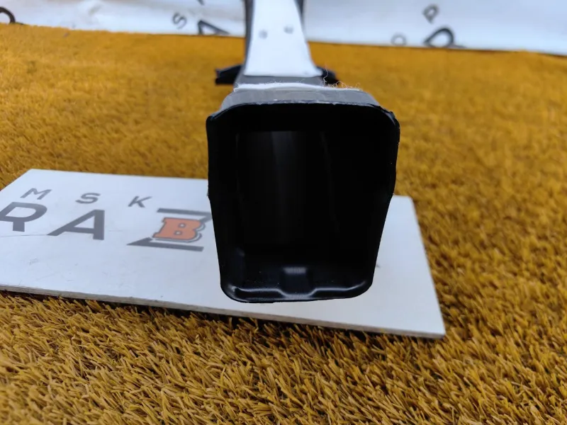 Воздуховод салона