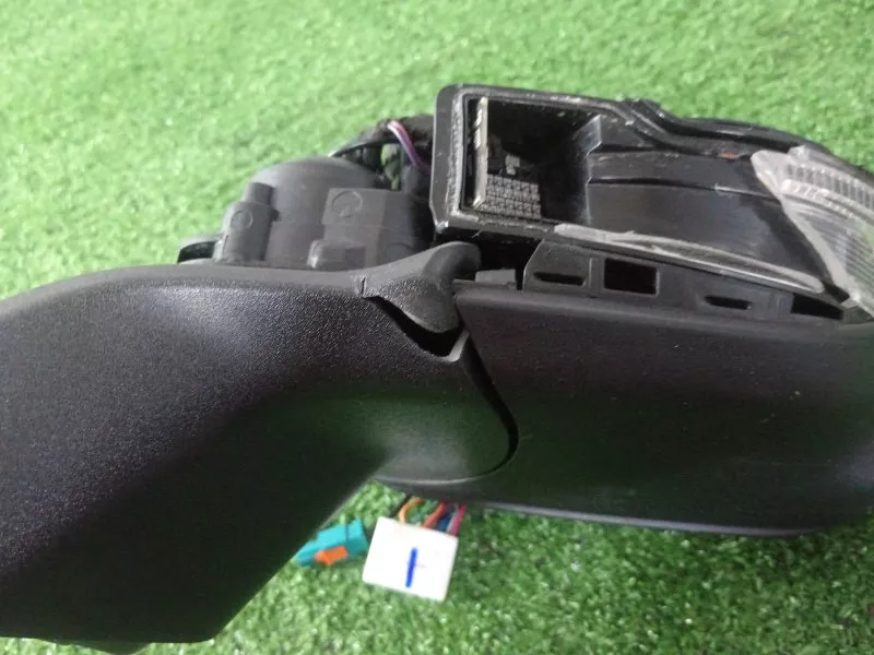 Зеркало боковое