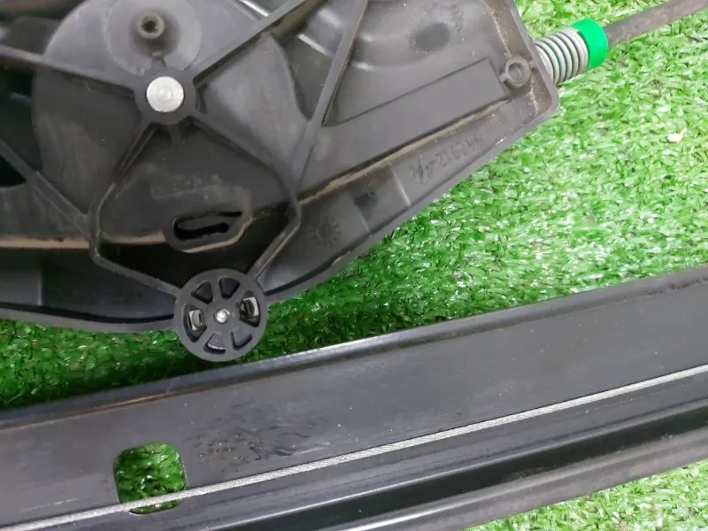 Стеклоподъемник Audi A4 2010 8K0837461 B8, передний левый