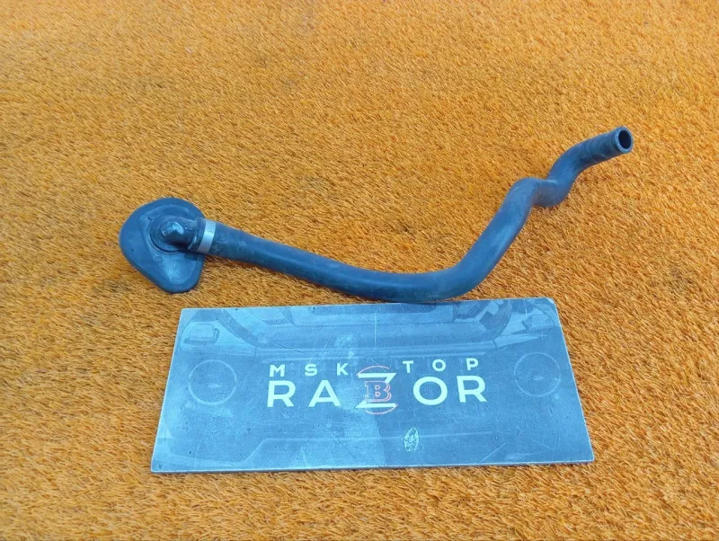 Патрубок системы охлаждения