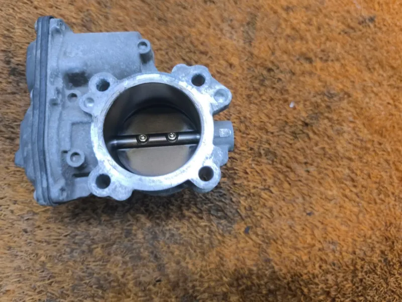 Дроссельная заслонка