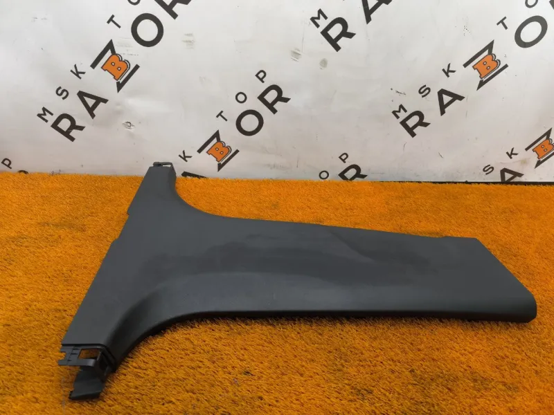 Обшивка центральной стойки