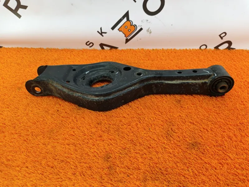 Рычаг подвески