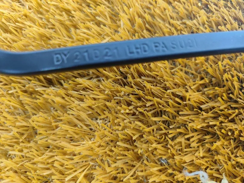 Поводок стеклоочистителя лобового стекла