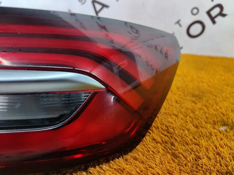 Фонарь задний