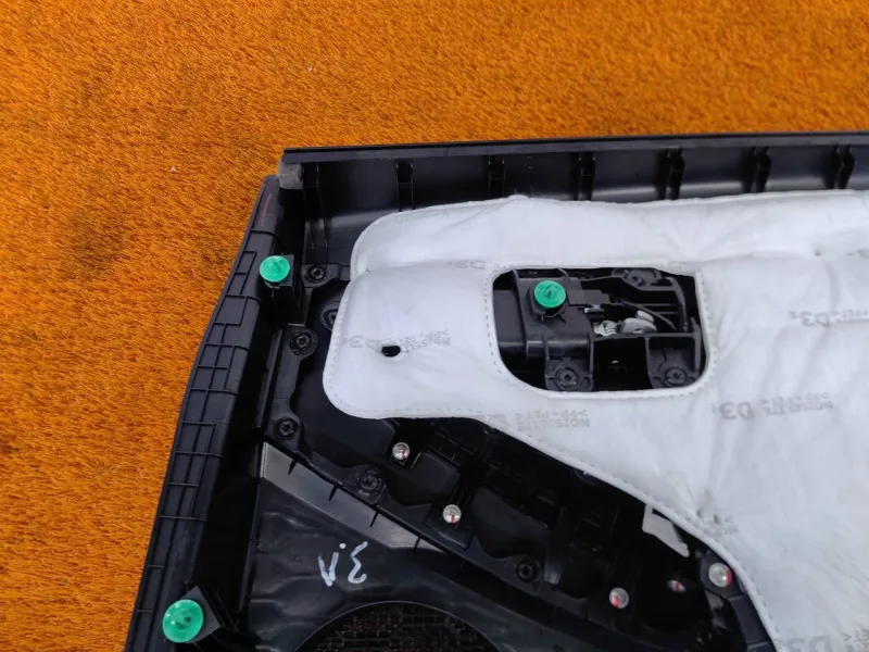 Обшивка двери