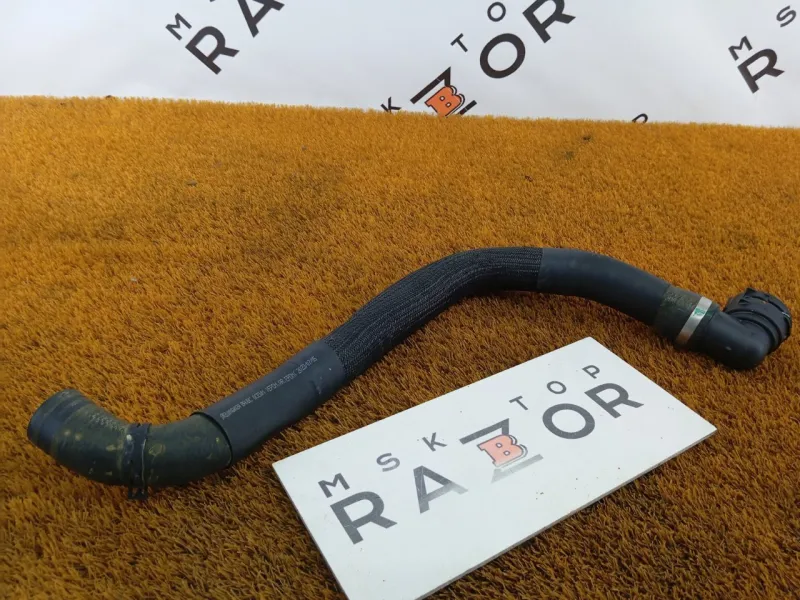 Патрубок радиатора