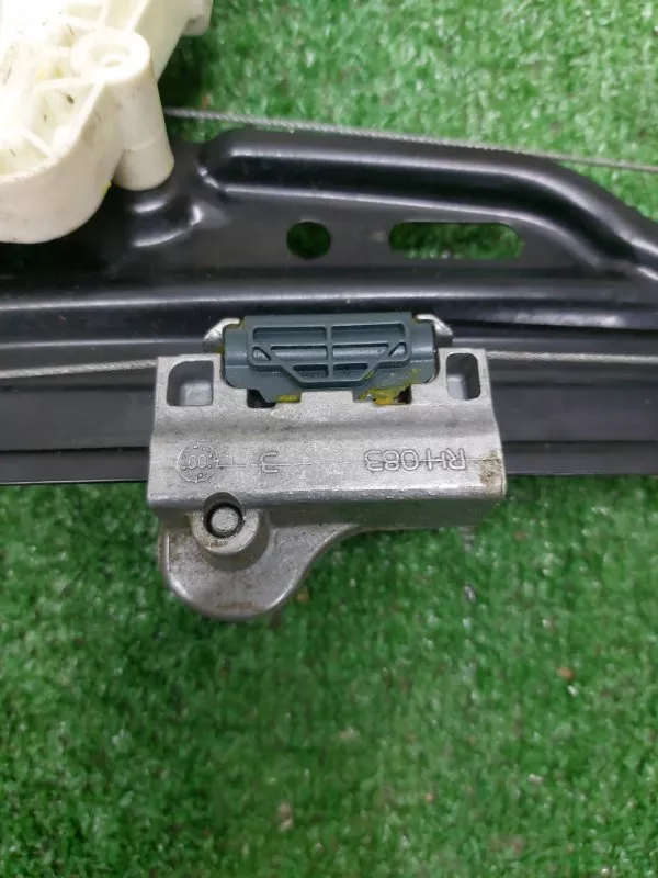 Стеклоподъемник BMW 5-Series 2007 51357184746 E60/E61, задний правый