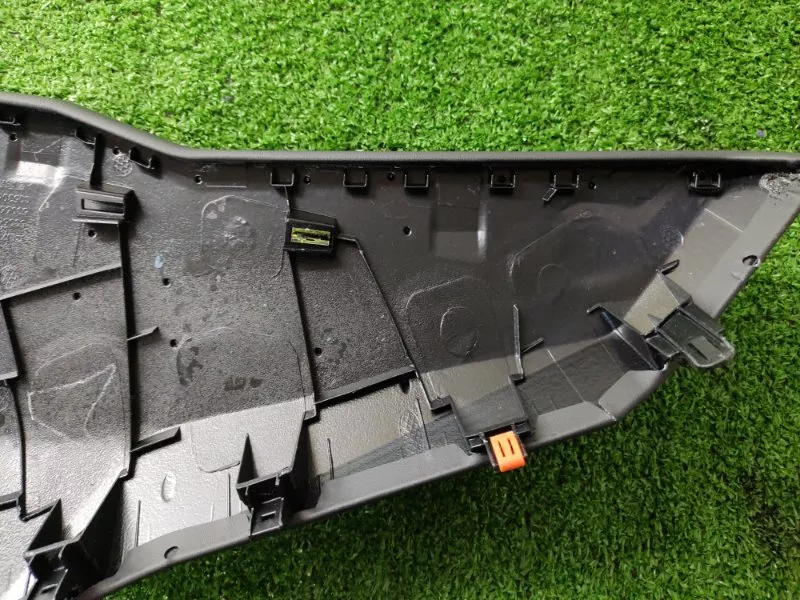 Накладка на торпедо