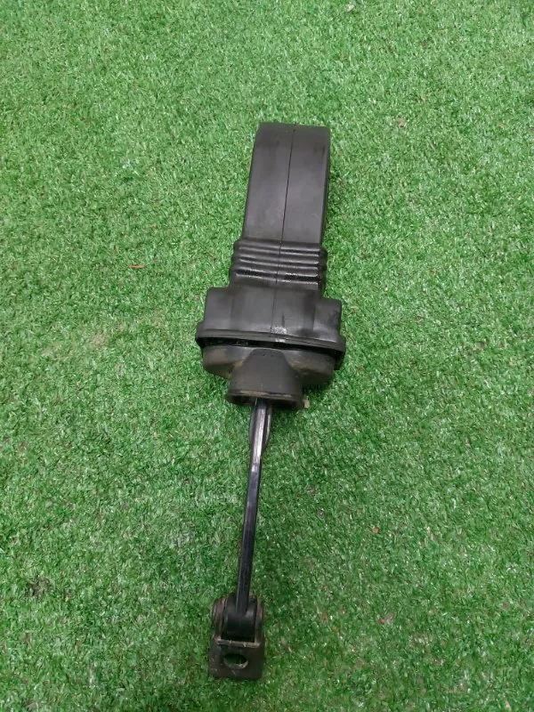 Ограничитель двери