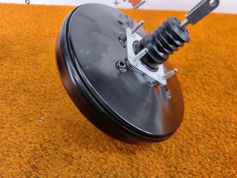 Вакуумный усилитель тормозов