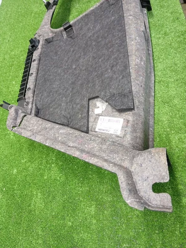 Обшивка багажника