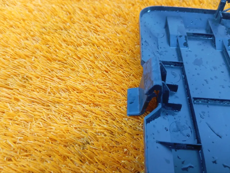 Крышка короба аккумулятора