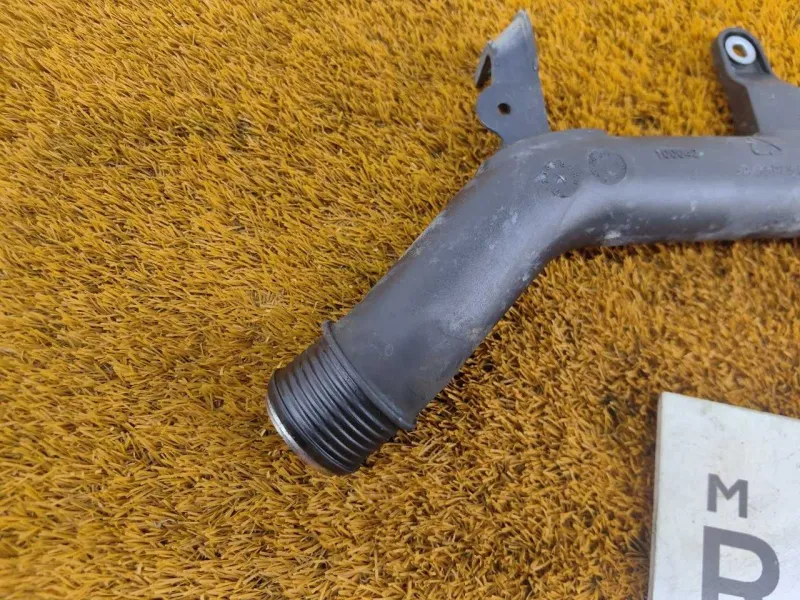 Патрубок интеркулера