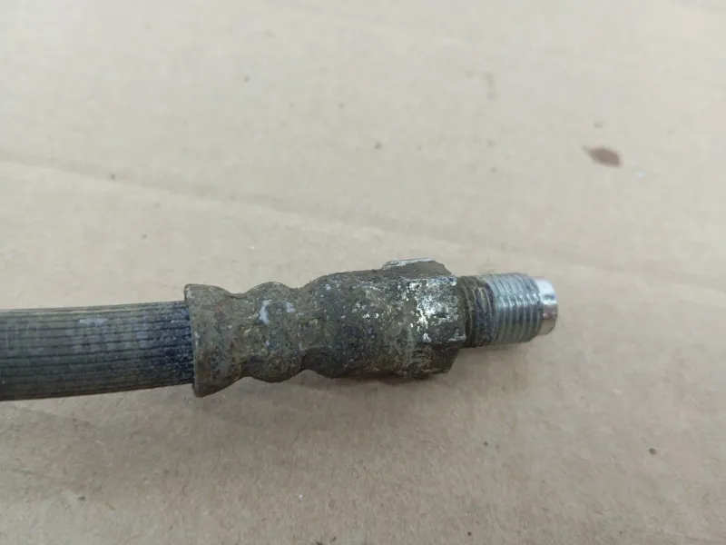 Шланг тормозной Chery Tiggo 4 PRO 2023 T153506010 SQRE4G15C, передний правый