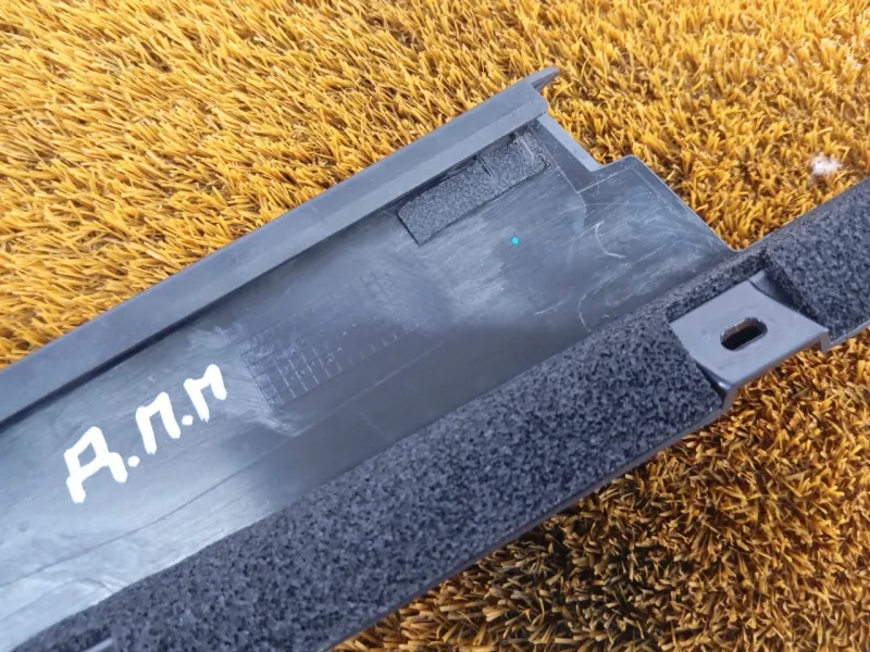 Молдинг двери