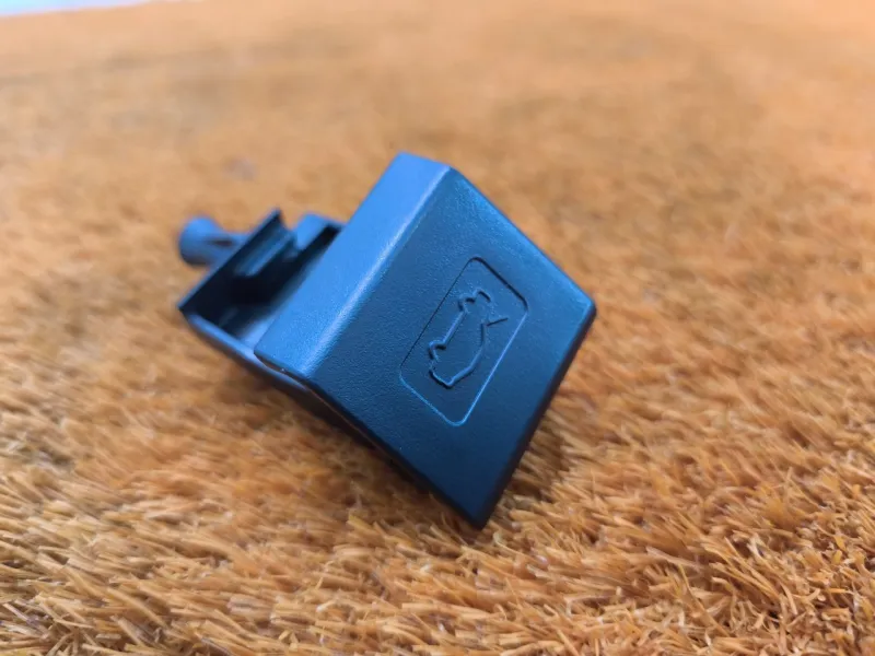 Ручка открывания капота