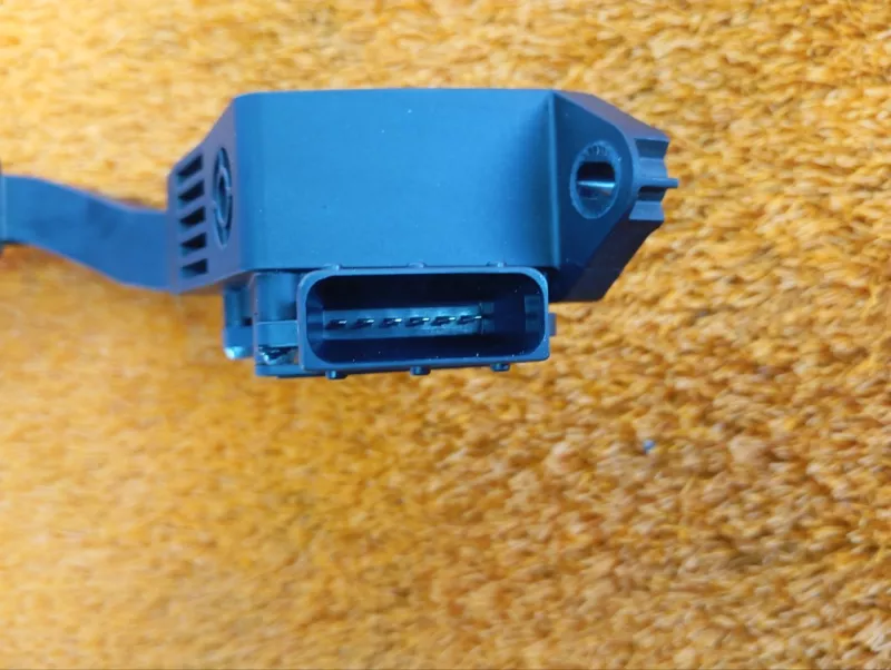 Педаль газа Changan CS55 Plus 2024 1108100MK02BE01 JL473ZQ7