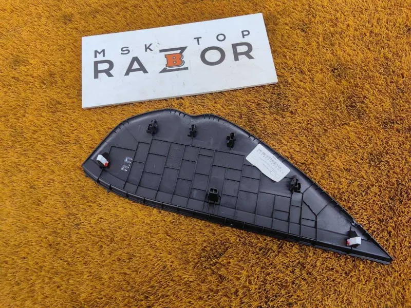 Накладка на торпедо