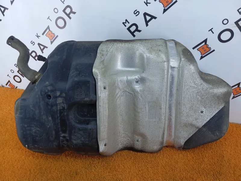 Бак топливный