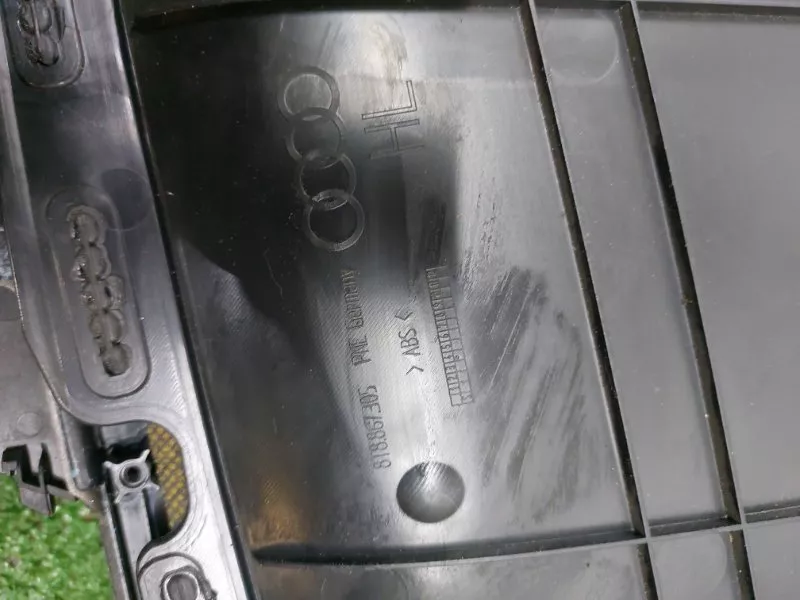 Обшивка двери Audi A5 2010 8T8867305 8T, задняя левая