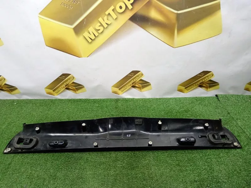 Обшивка двери багажника BMW X5 2004 5149840229