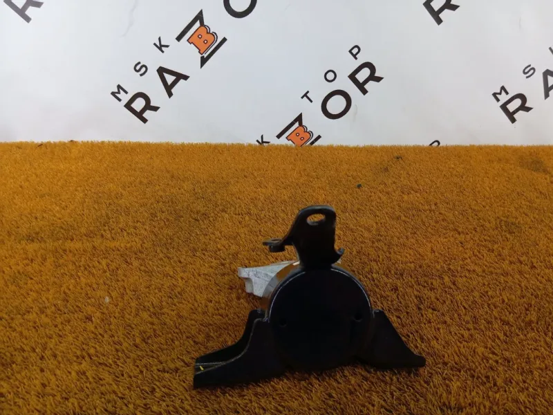 Подушка двигателя